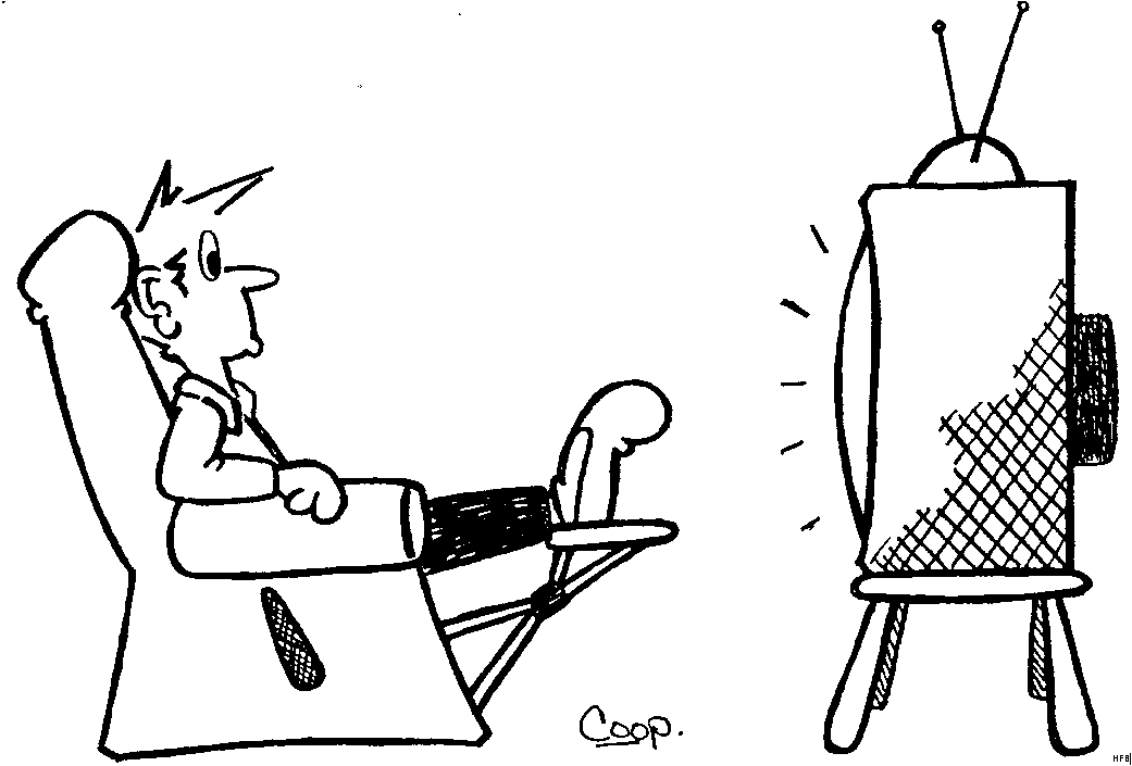 Mann sitzt Fernseher